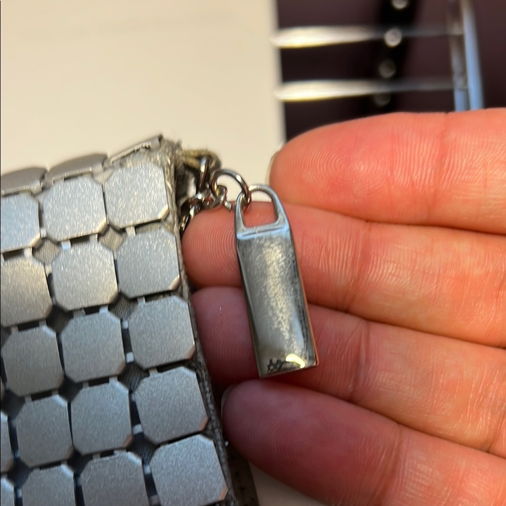 Y&S Silver Chainmail Women Bag - Picture 5 of 11